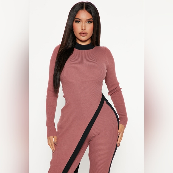 SWEATER PANT SET- MAUVE/COMBO SIZE SMALL - Picture 4 of 9